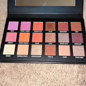 NEW KAB cosmetics Day+Night Eyeshadow Palette